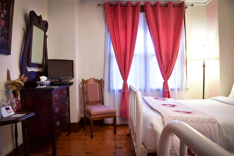 Complexe D'Hebergement La Maison Touristique Dugas 卡拉凯特 外观 照片