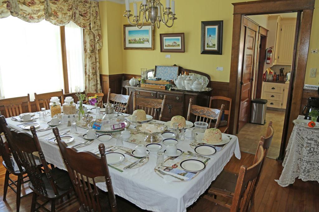 Complexe D'Hebergement La Maison Touristique Dugas 卡拉凯特 外观 照片